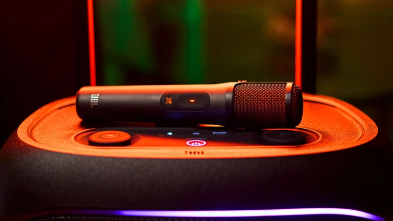 Rasakan Sensasi Karaoke Masa Depan dengan Microphone AI JBL EasySing!